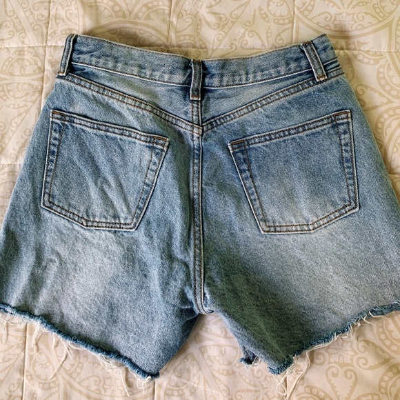 Brandy Melville J. Halt High-Rise Denim Shorts - Picture 4 of 5